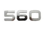 EMBLEMA LATERAL CROMADO SIGLA 560